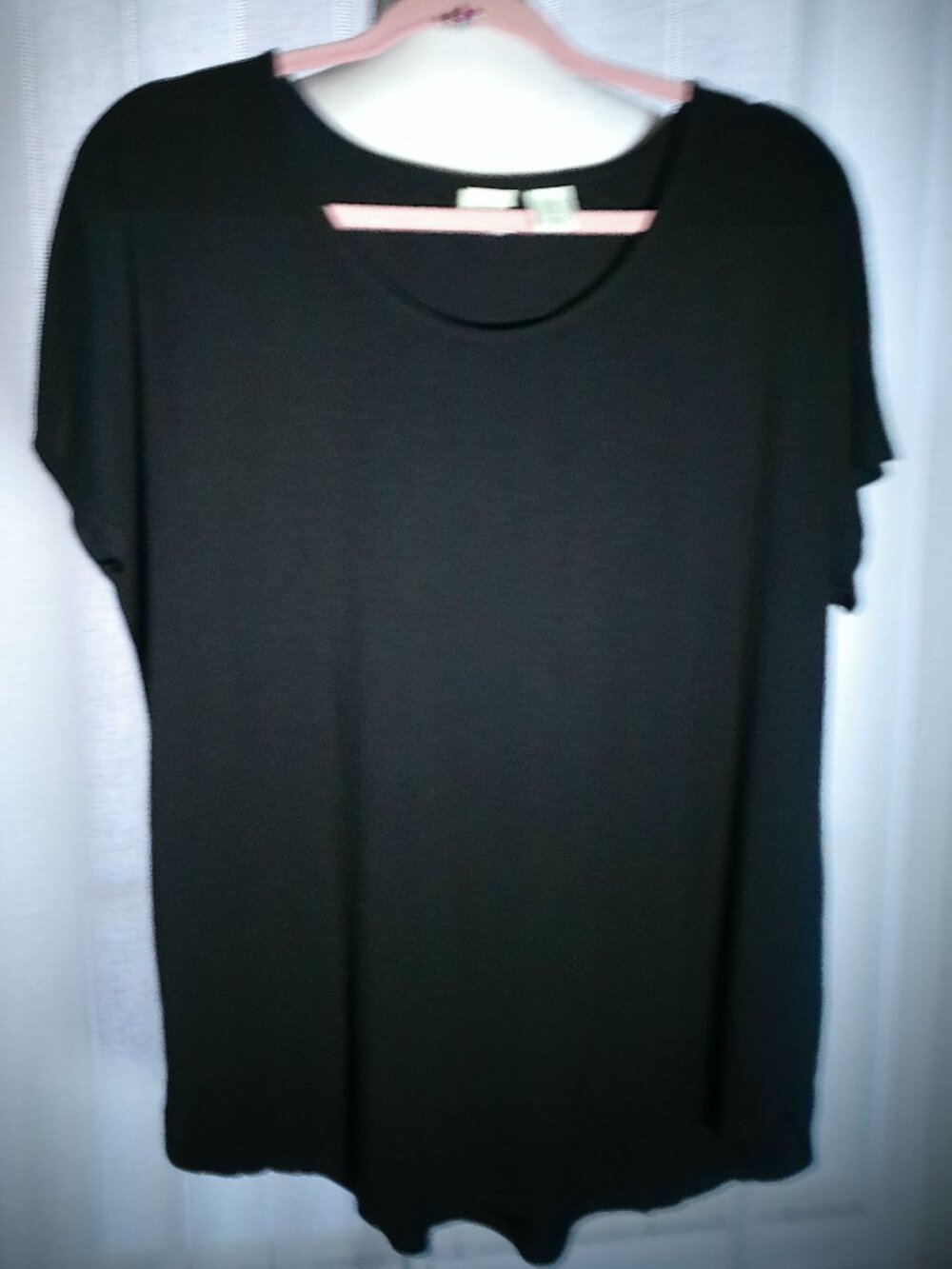 LUCY & LAUREL NWOT Cap Sleeve Scoop Neck Black Tee XL